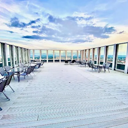 Hanza Tower 21 Floor 公寓
